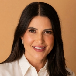 La&iacute;se Zardo